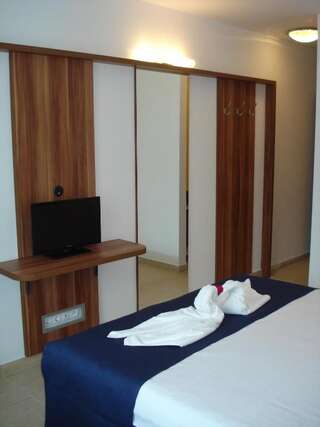 Отель Hotel Narcis Сатурн Двухместный номер с 1 кроватью или 2 отдельными кроватями на 1 этаже-21